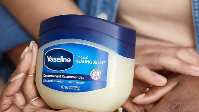 is vaseline good for hands