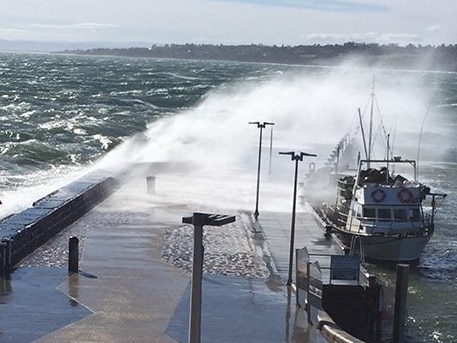 Wild winds at Mornington Pier.