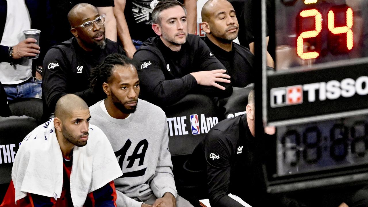 Inglewood, CA - October 23: Kawhi Leonard of Los Angeles Clippers is sweats on the bench as he looks on against the Phoenix Suns in the first half of an NBA basketball game at Intuit Dome on Wednesday, October 23, 2024. (Photo by Keith Birmingham/MediaNews Group/Pasadena Star-News via Getty Images)