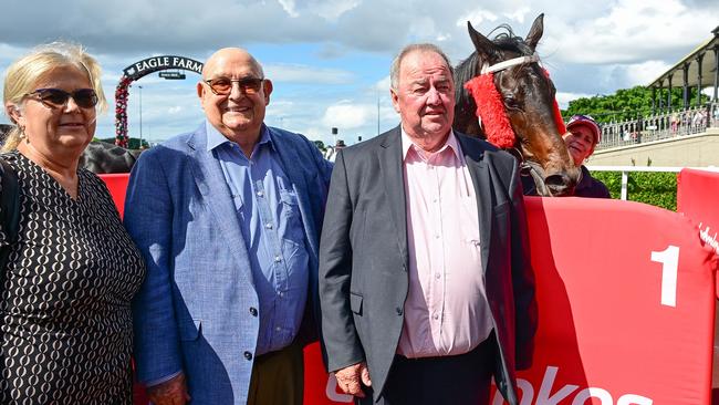 Jemoma Alpilage's trainer Kevin Kemp (right) with bookmaker Con Searle (centre). Picture: Grant Peters, Trackside Photography.