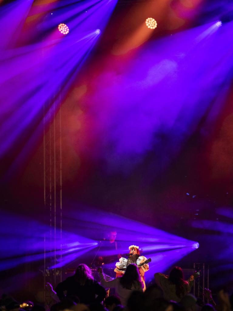 Friday nights headline act Vera Blue performs at the Toowoomba Carnival of Flowers Festival of Food and Wine. Friday, September 9, 2022. Picture: Nev Madsen.