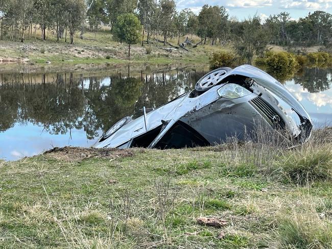 A reportedly stolen car has been pulled from Leslie Dam in a rescue operation on Wednesday afternoon. Picture: Madison Mifsud-Ure / Warwick Daily News