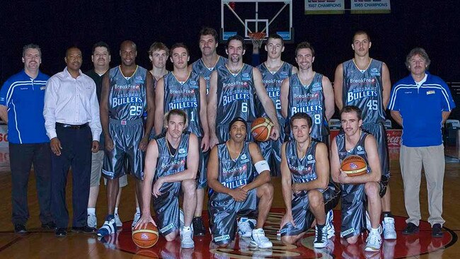 The 2007 NBL champion Brisbane Bullets, which Dale Ryan (far left) was an assistant coach for.