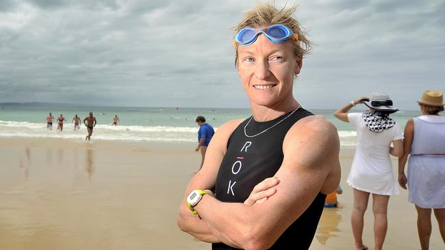 Dual triathlon world champ Mel Hauschildt on the comeback trail after a drama-plagued 2015.