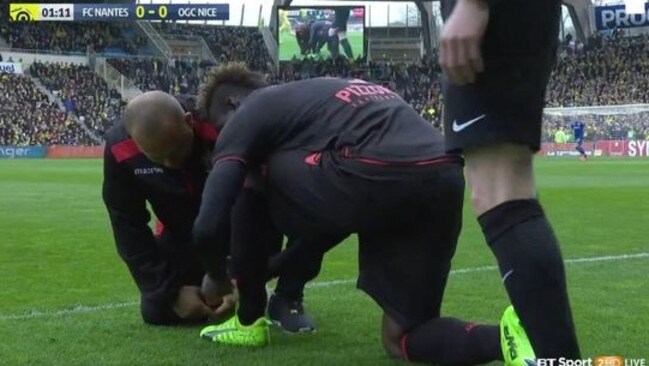 Mario Balotelli struggled with his laces. (Photo: BT Sport).