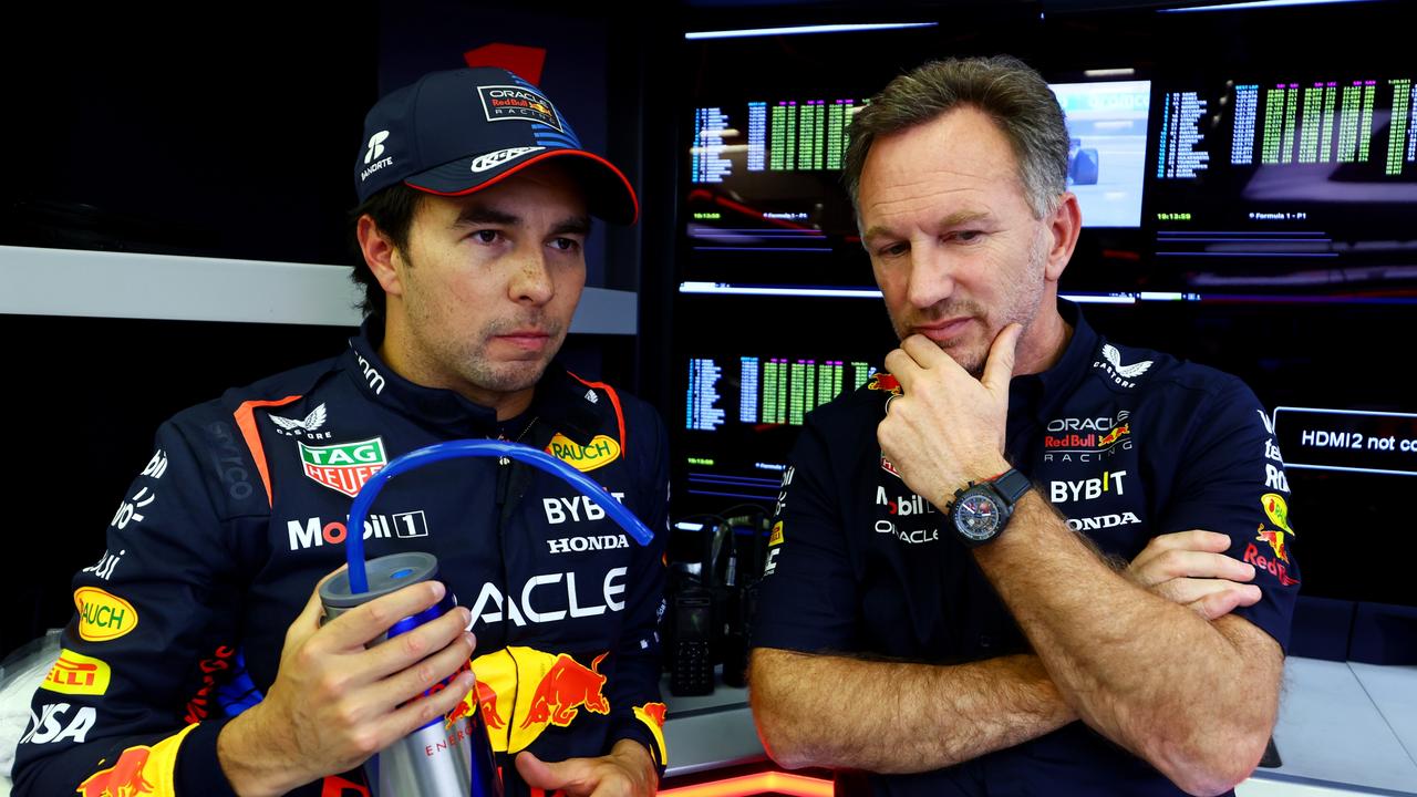 Perez and Horner talk during day two of testing. (Photo by Mark Thompson/Getty Images)