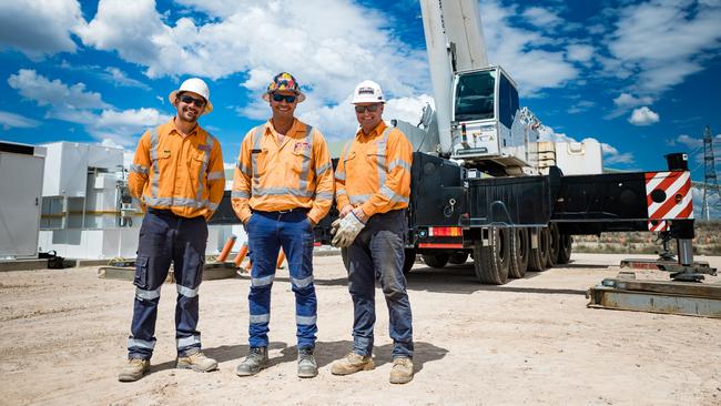 East Coast Crane workers on the Chinchilla Battery project. Picture: contributed.