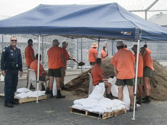 Prisoners at Maryborough Correctional Centre are helping the community prepare for Cyclone Alfred by filling sandbags for residents to use in the event of flooding in the region.