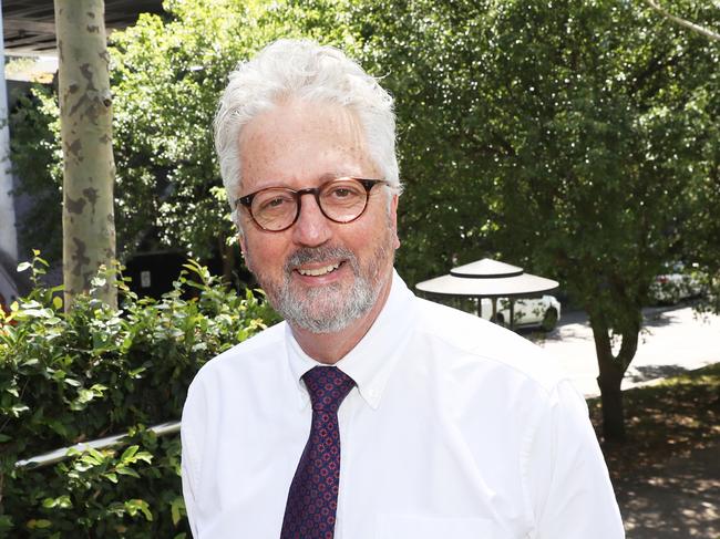 Daily Telegraph February 16/2/23. Sydney University Vice Chancellor Mark Scott on the grounds of Sydney University. Picture John Grainger