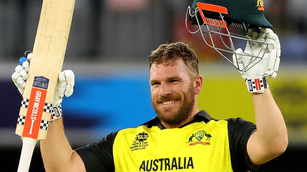 Aaron Finch exposé lors de la victoire de l’Australie sur le Sri Lanka alors que Marcus Stoinis joue le coup du capitaine, vidéo