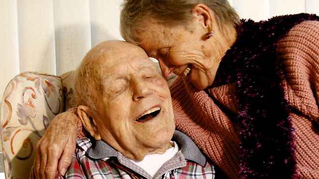 Australia’s oldest man, World War I veteran Claude Choules dies at 110 ...