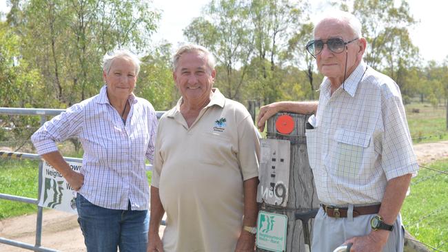 NO LUCK: Robyn Hall, Ralph Gurowski and Ron Andrew were eager to see the Regency Downs Neighbourhood Watch meetings continue. Photo: Ebony Graveur