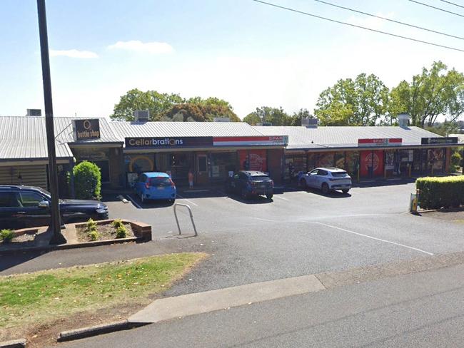 Popular bottle shop targeted in overnight smash and grab