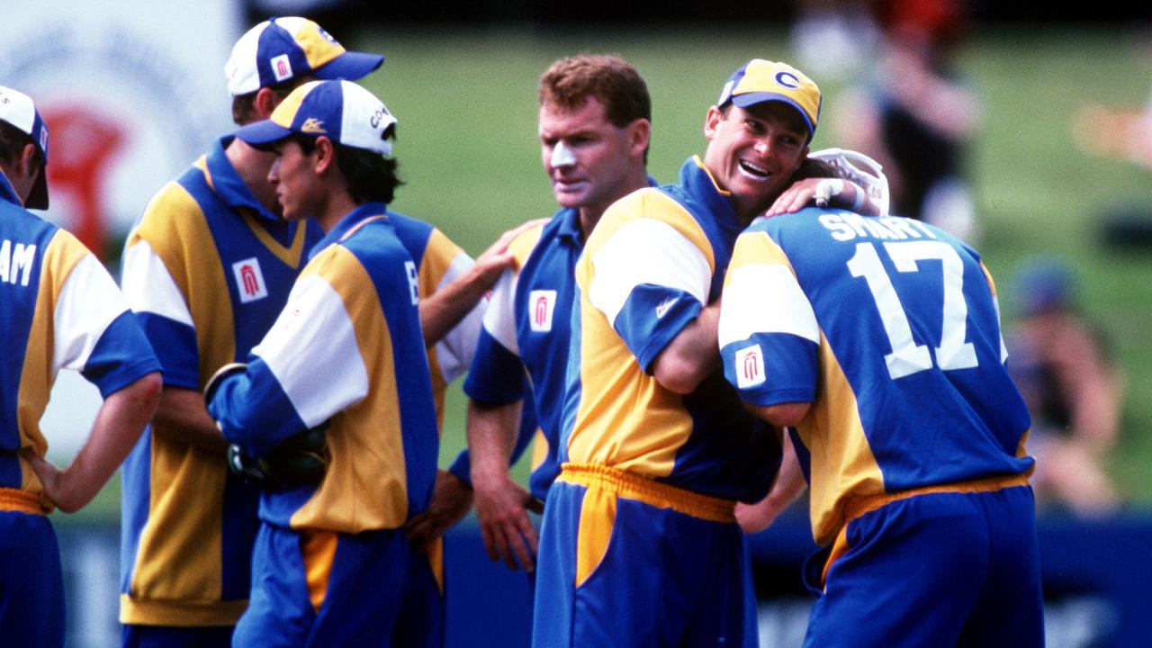 Canberra Comets celebrate a wicket during the Mercantile Mutual match between Victoria v Canberra at the Punt Road Oval in Canberra on November 13 1999 (Mandatory Credit: Stuart Milligan/ALLSPORT)