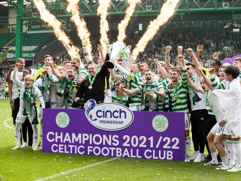 Celtic celebrate with the premiership trophy after beating Motherwell. Picture: Craig Williamson/SNS Group/Getty Images