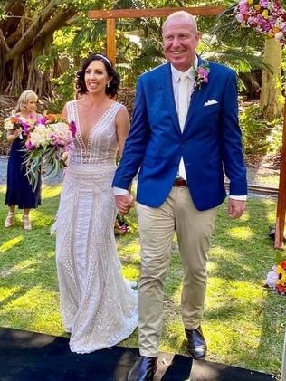 Amaze Education owner Lucy Cook married Peter Schweizer at Currumbin ...