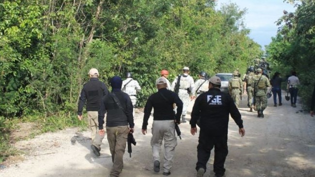 Mexican newspaper Por Esto! has published photos of a search with cadaver dogs and machine guns in the southern part of Cancun for missing Airlie Beach woman Tahnee Shanks and her estranged partner Jorge Luis Aguirre Astudillo. Picture: Por Esto!