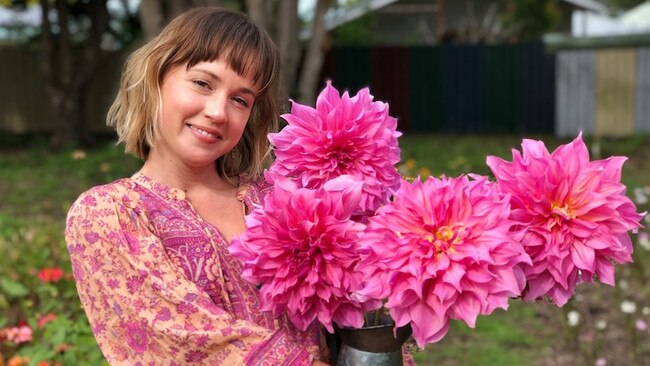 Growing up on a farm in the Noosa Hinterland, Erin Dore was always outside and has loved flowers since she can remember.