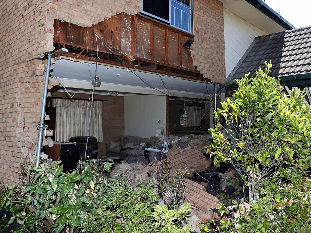 A home in Sunnybank Hills after an allegedly stolen crashed into it. Picture: Tara Croser