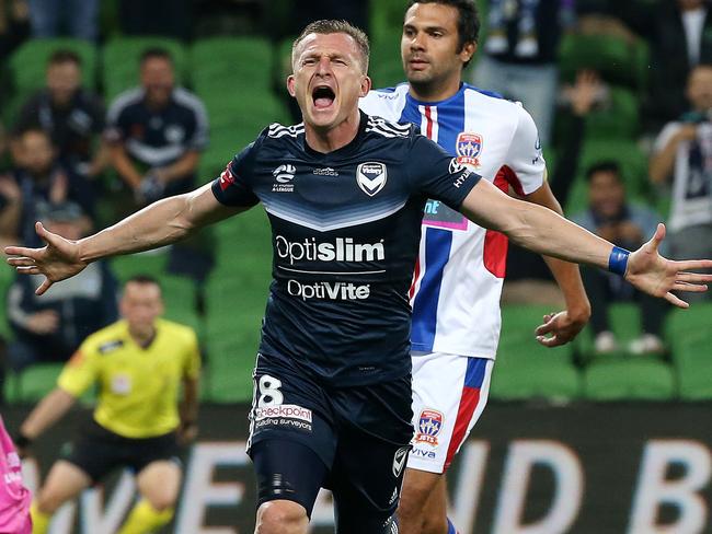 Besart Berisha of the Melbourne Victory celebrates his goal during the Round 13 A-League match between Melbourne Victory and Newcastle Jets at AAMI Park, Melbourne, Friday, December 29, 2017. (AAP Image/ George Salpigtidis) NO ARCHIVING, EDITORIAL USE ONLY