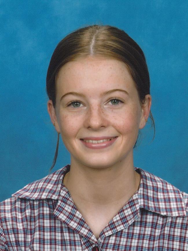 Isabella Gilchrist from St Mary MacKillop College in Swan Hill will study biomedicine at the University of Melbourne.