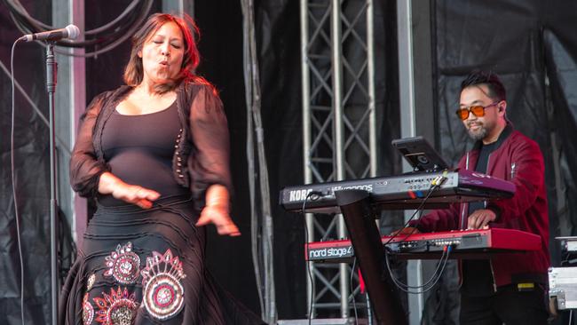 Kate Ceberano on stage at the Toowoomba Carnival of Flowers Festival of Food and Wine, Sunday, September 15, 2024. Picture: Bev Lacey