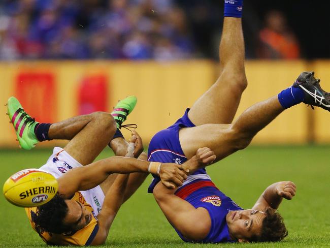 Free kick to Luke Dahlhaus. (Photo by Michael Dodge/Getty Images)
