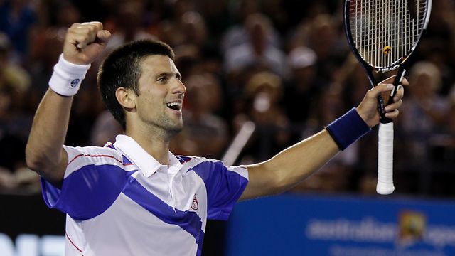 glide Løb Nikke Novak Djokovic powers to 2011 Australian Open glory with comfortable win  over outclassed Andy Murray