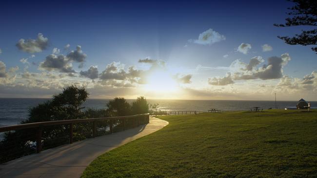 sun reader pic sunrise at point danger