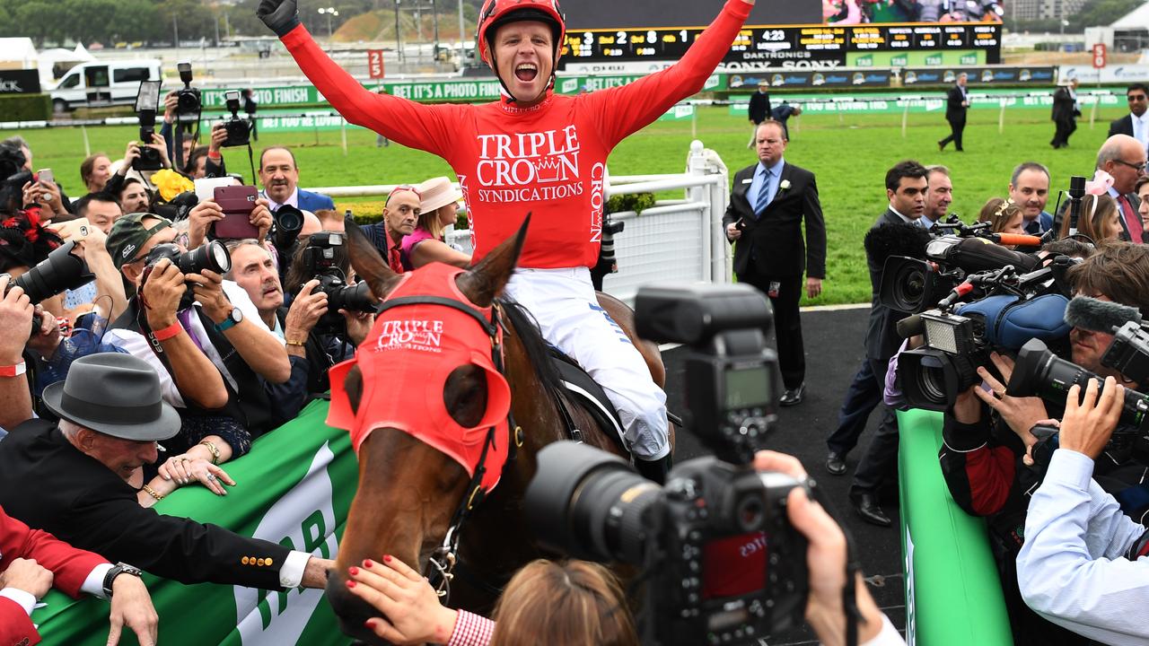 Everest contenders trial at Gosford: Redzel, In Her Time trial | Herald Sun