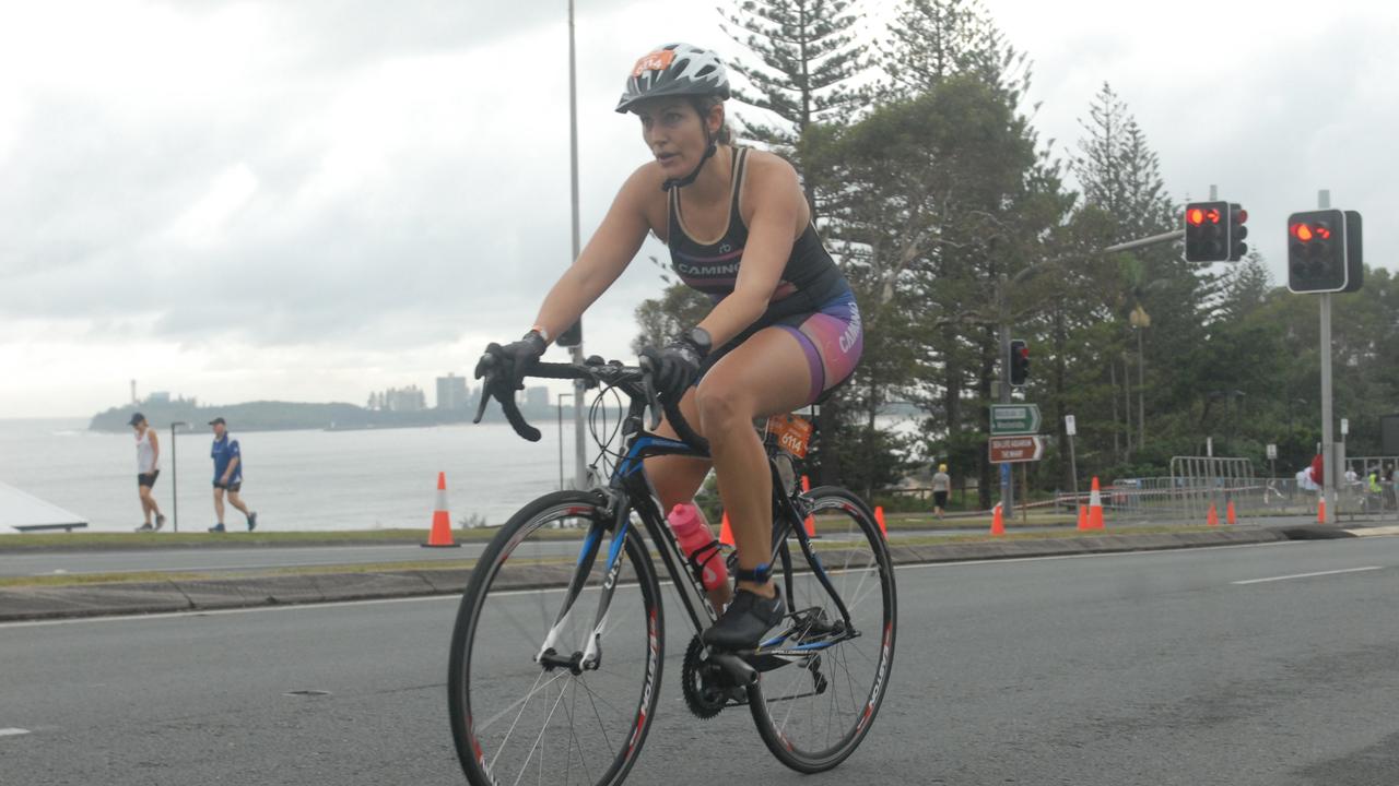 Action from the sprint event at the 2023 Mooloolaba Triathlon.