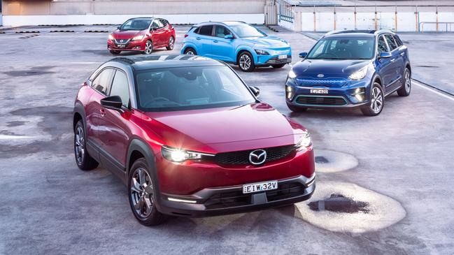 Photo of electric vehicle comparison test by Thomas Wielecki. Nissan Leaf, Mazda MX-30, Kia Niro and Hyundai Kona