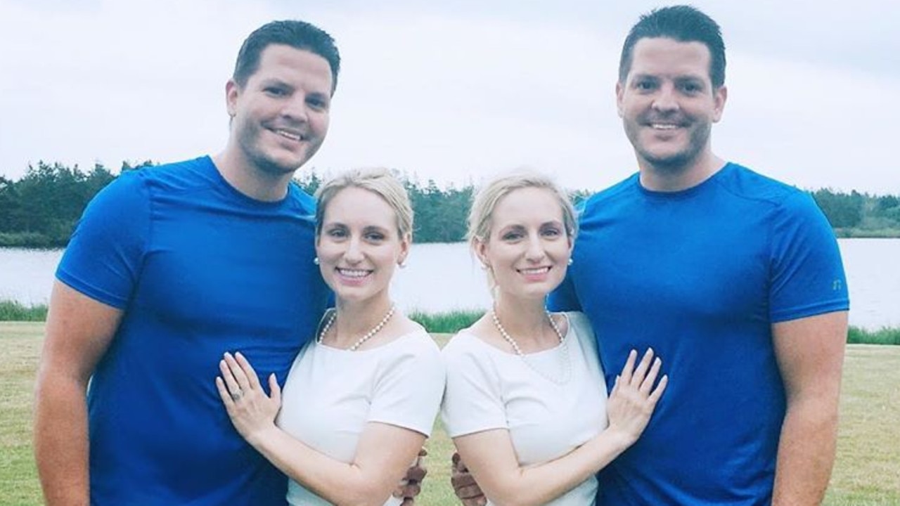 Twin Sisters Who Married Twin Brothers Announce Theyre Both Pregnant 