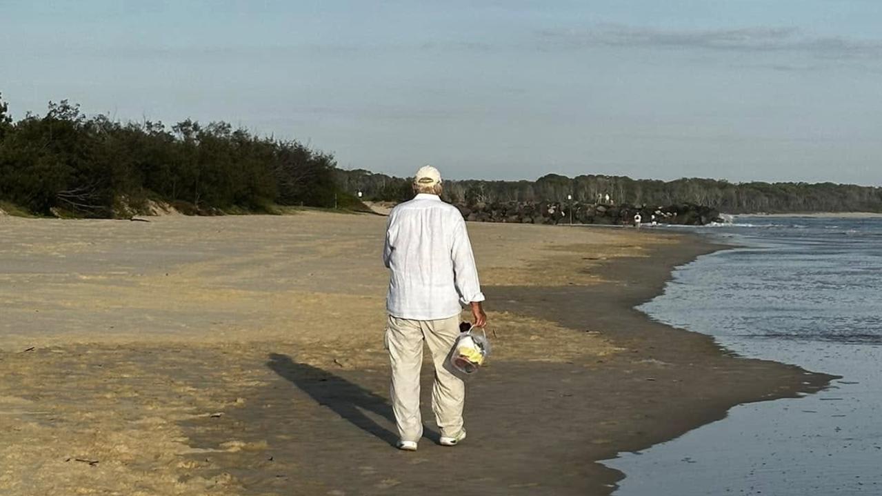 ‘A true legend’: Local man’s beach clean-up inspires Noosa community