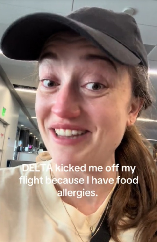 However, many argued she should have told the airline about her but allergy prior. Picture: TikTok/eliebrelis