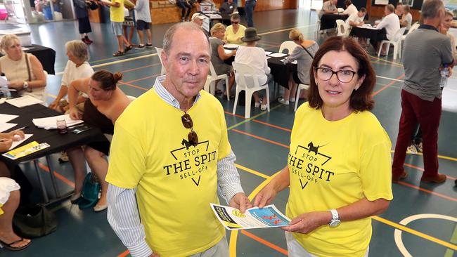 Alan Rickard with Judy Spence of Save Our Broadwater Picture: Richard Gosling