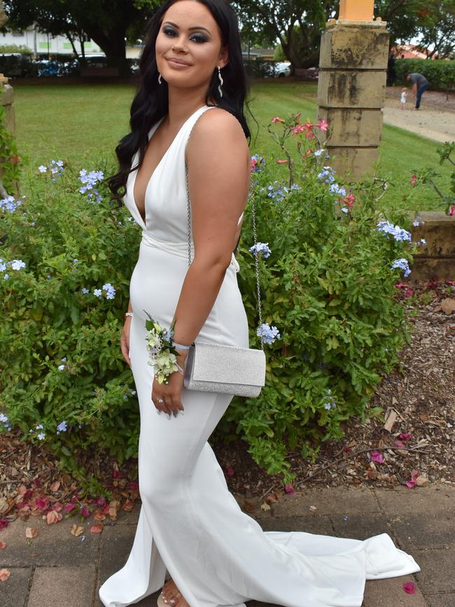 Lexie Oosen ready for the Mackay State High School 2021 Year 12 formal, November 16, 2021. Photo: Tara Miko and Janessa Ekert