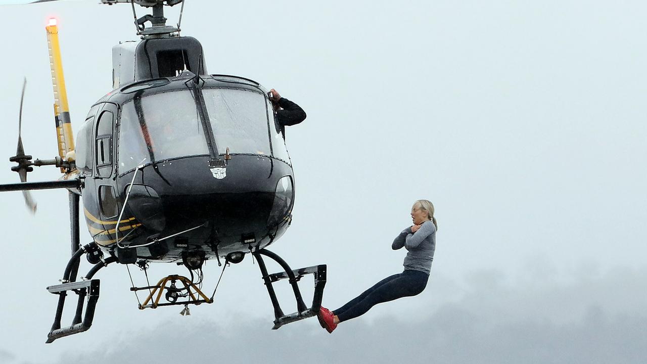 Roxy Jacenko falling out of chopper on SAS Australia.