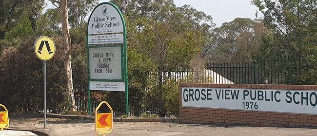 Bushfire community meetings were held last night at Grose View Public School (pictured) and Clarence/Dargan Rural Fire Service Station. Picture: Isabell Petrinic