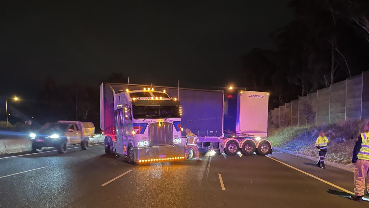 Truck jackknife causes traffic chaos on Sydney roads at Prestons ...