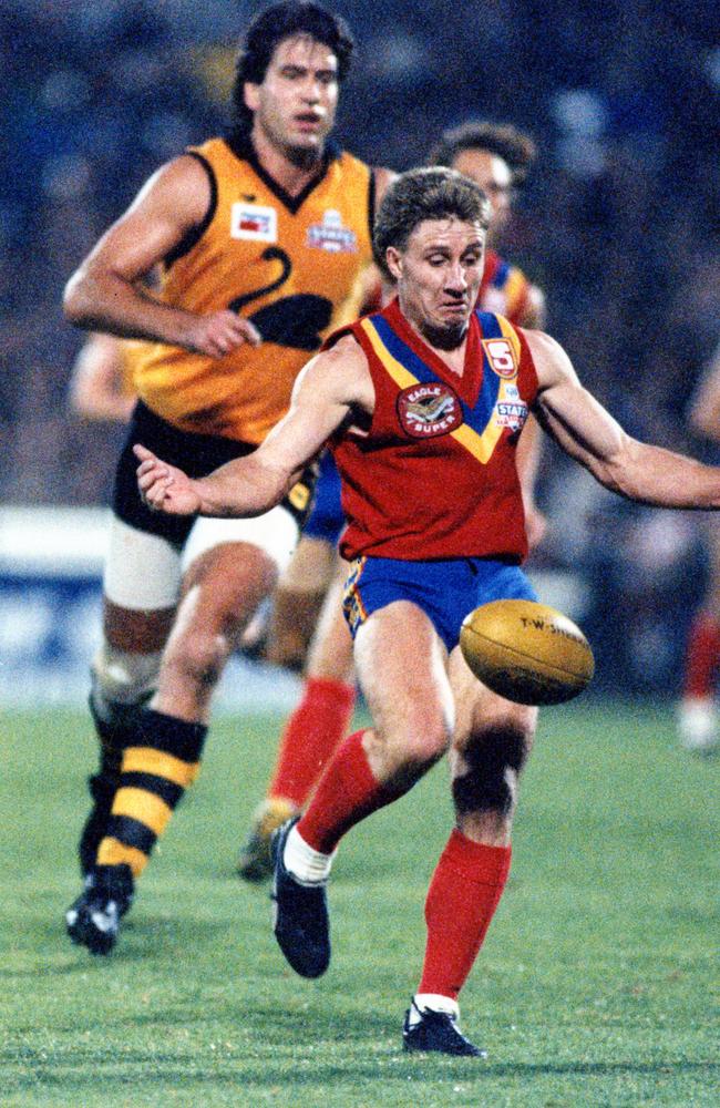 Football – SA vs. WA State of Origin AFL match at Football Park, SA, 02 Jun 1993. SA footballer Tony Francis.