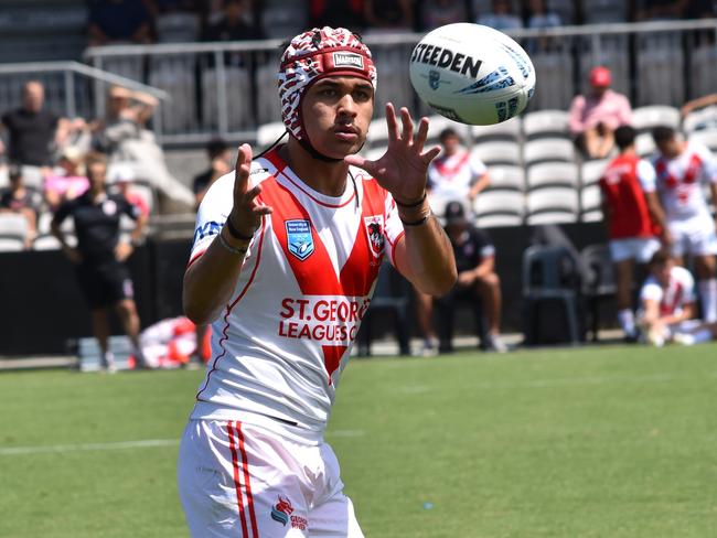 Brandon Tikinau prepares to take possession. Picture: Sean Teuma