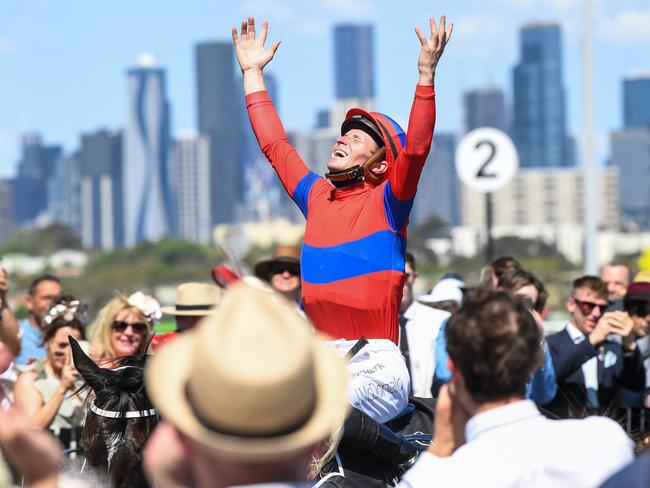 McDonald returns to scale on Verry Elleegant. Picture: Getty Images