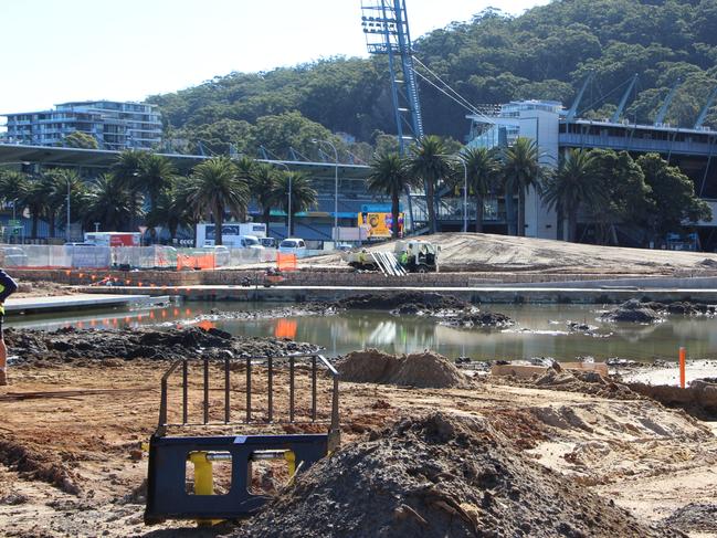 Updated constructions pictures of the $10m Leagues Club Field development at Gosford.