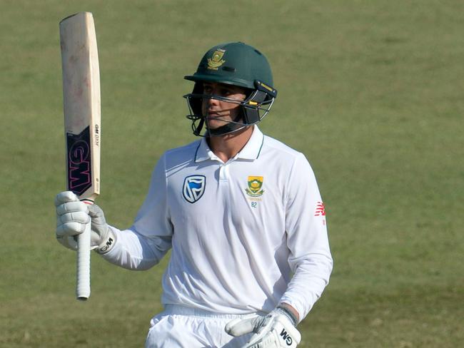 Quinton de Kock made a fighting 50 before the incident.