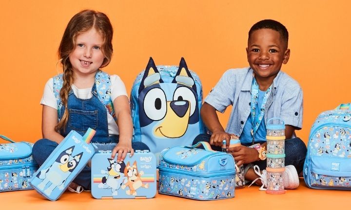 Smiggle - Spend lunchtime with your favourite siblings Bluey & Bingo! Our Bluey  bento box & double deck lunchbox are the ideal size for your lunchtime  snacks. There's even room for cheese