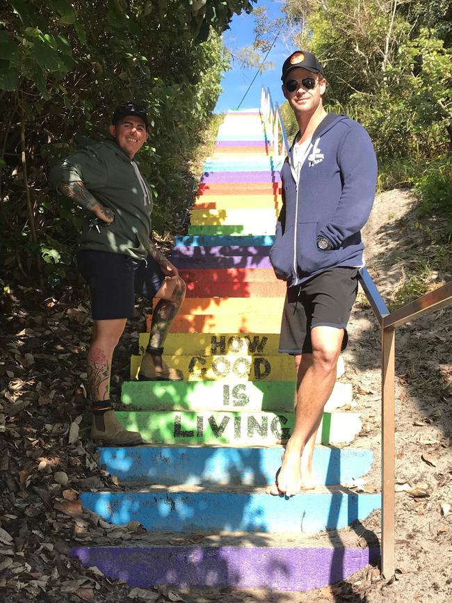 Bron Noffke and Chris Hemsworth on the Rainbow Beach stairs during a previous visit.