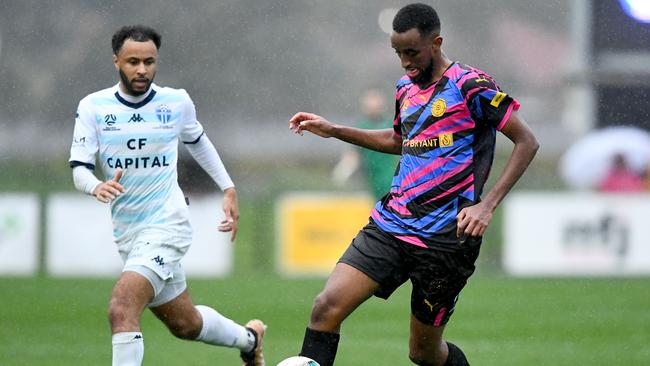 Yusuf Ahmed of Avondale FC controls the ball during the round 25 NPL VIC Mens match between Avondale FC and South Melbourne FC at Avenger Park in Parkville, Victoria on August 12, 2023. (Photo by Josh Chadwick)