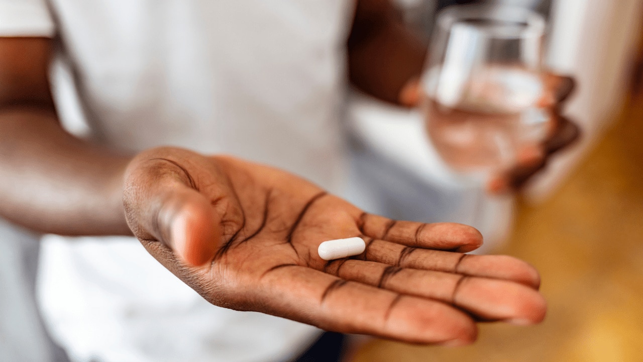 The TGA has advised consumers to immediately stop using the fraudulent pills. Image: iStock