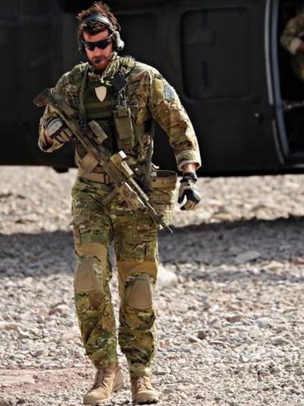 Modern-day Anzac … SAS Corporal Ben Roberts-Smith, VC, MG, leaves a UH-60 Blackhawk helicopter in Afghanistan in 2010. Source: News Limited